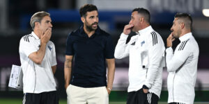 Césc Fàbregas e Staff