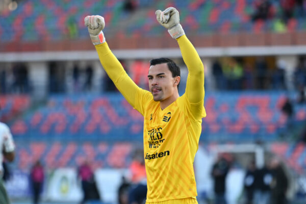 Emil Audero during SERIE BKT 2024/25 match between Cosenza Calcio and Palermo FC at Gigi Marulla Stadium on February 23, 2025 in Cosenza, Italy