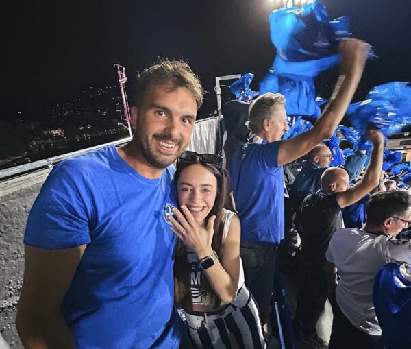 Simone e Stefania - Proposta di matrimonio Stadio Giuseppe Sinigaglia durante Como-Lipsia 4-1